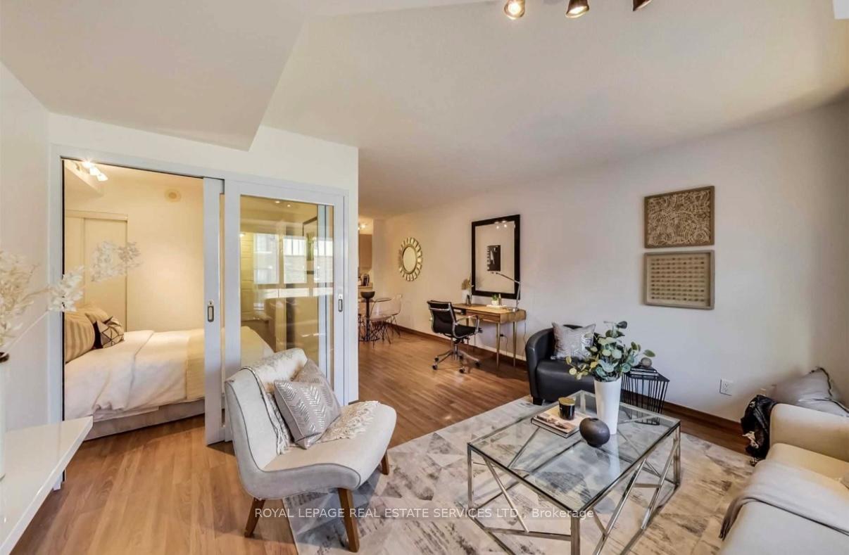 Photo 6 of Unit 208, 15 Maplewood Avenue, Toronto, Humewood-Cedarvale — HOMEH