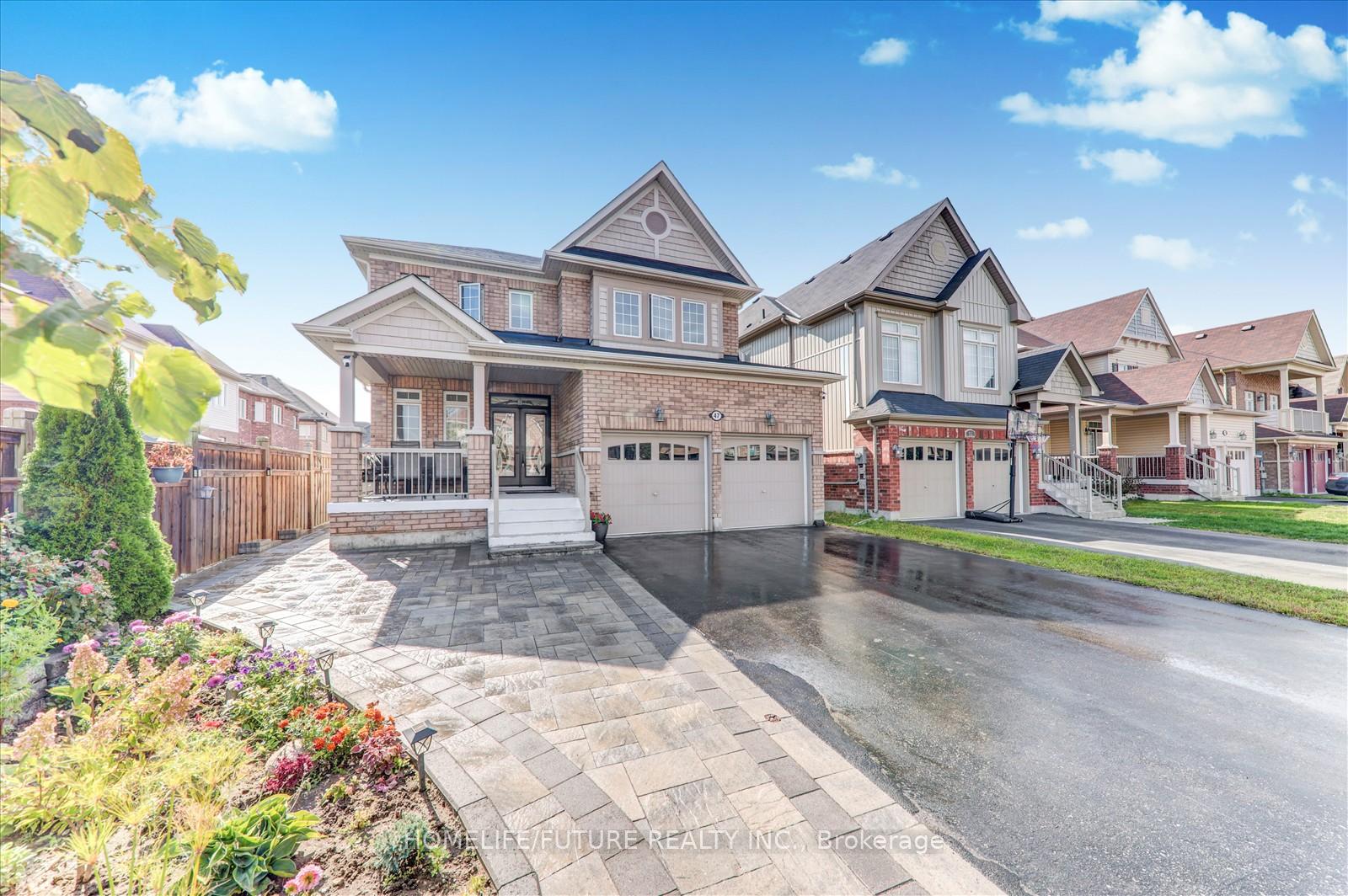 Photo 4 of 47 Henry Smith Avenue, Clarington, Bowmanville — HOMEH