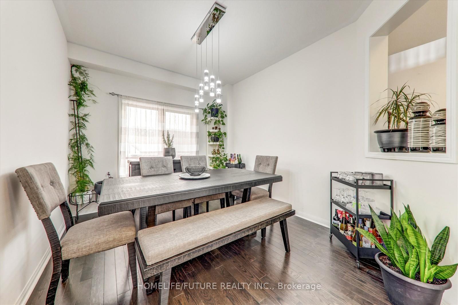 Photo 17 of 47 Henry Smith Avenue, Clarington, Bowmanville — HOMEH