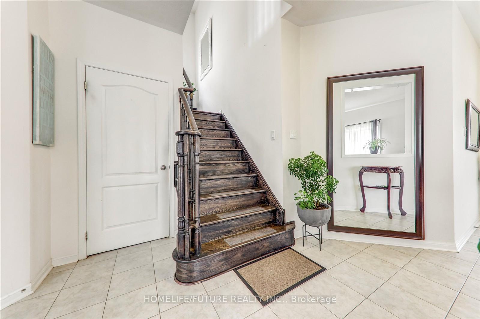 Photo 19 of 47 Henry Smith Avenue, Clarington, Bowmanville — HOMEH