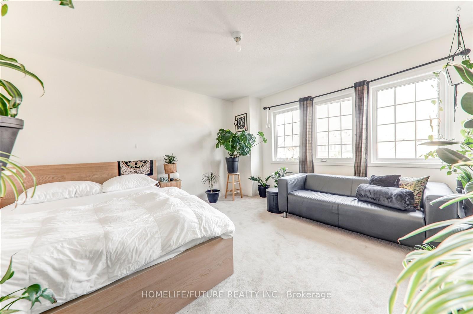 Photo 30 of 47 Henry Smith Avenue, Clarington, Bowmanville — HOMEH