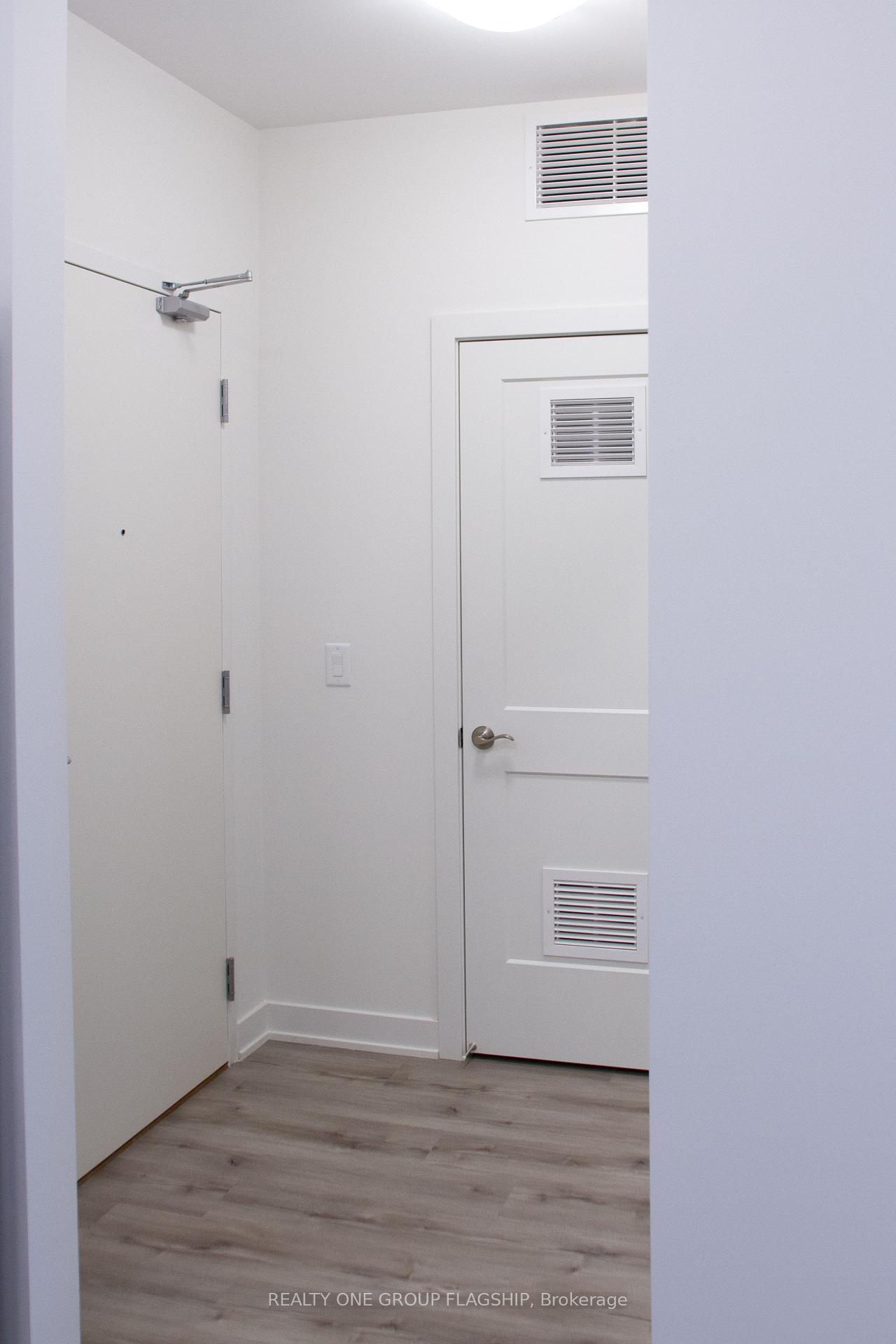 Photo 4 of Unit 223, 110 Fergus Avenue, Kitchener, Stanley Park — HOMEH