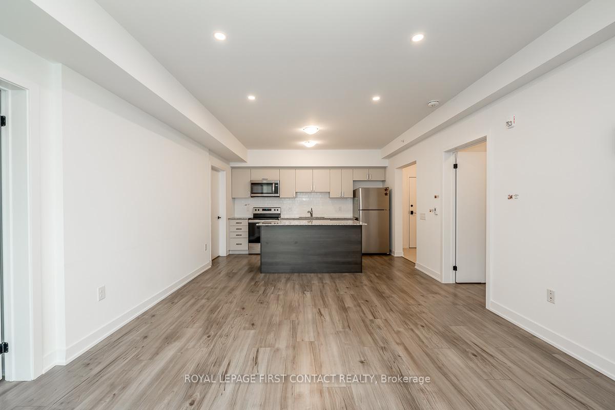 Photo 23 of Unit 207, 1 Chef Lane, Barrie, Innis-Shore — HOMEH