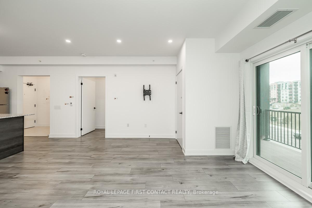 Photo 25 of Unit 207, 1 Chef Lane, Barrie, Innis-Shore — HOMEH
