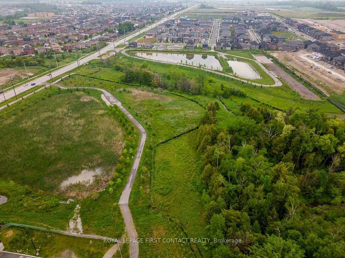 Photo 45 of Unit 207, 1 Chef Lane, Barrie, Innis-Shore — HOMEH