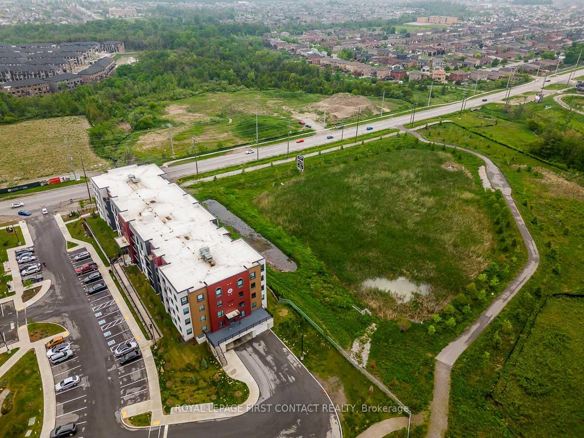 Photo 46 of Unit 207, 1 Chef Lane, Barrie, Innis-Shore — HOMEH
