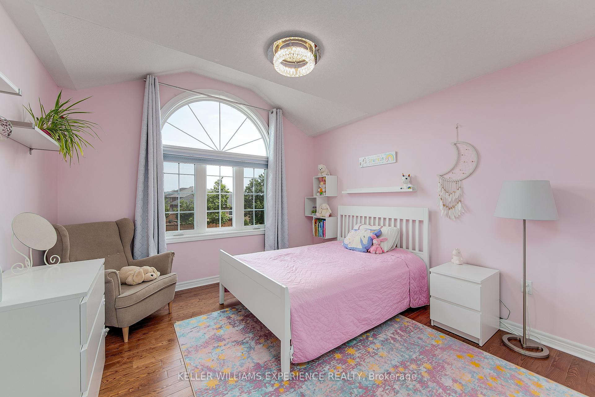 Photo 23 of 6 Balmoral Place, Barrie, Innis-Shore — HOMEH