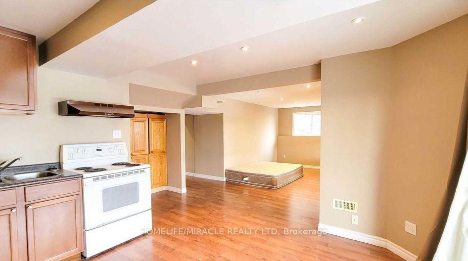 Photo 5 of Unit Lower, 56 Cousins Street, Clarington, Courtice — HOMEH