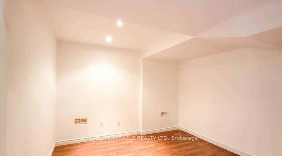 Photo 10 of Unit Lower, 56 Cousins Street, Clarington, Courtice — HOMEH