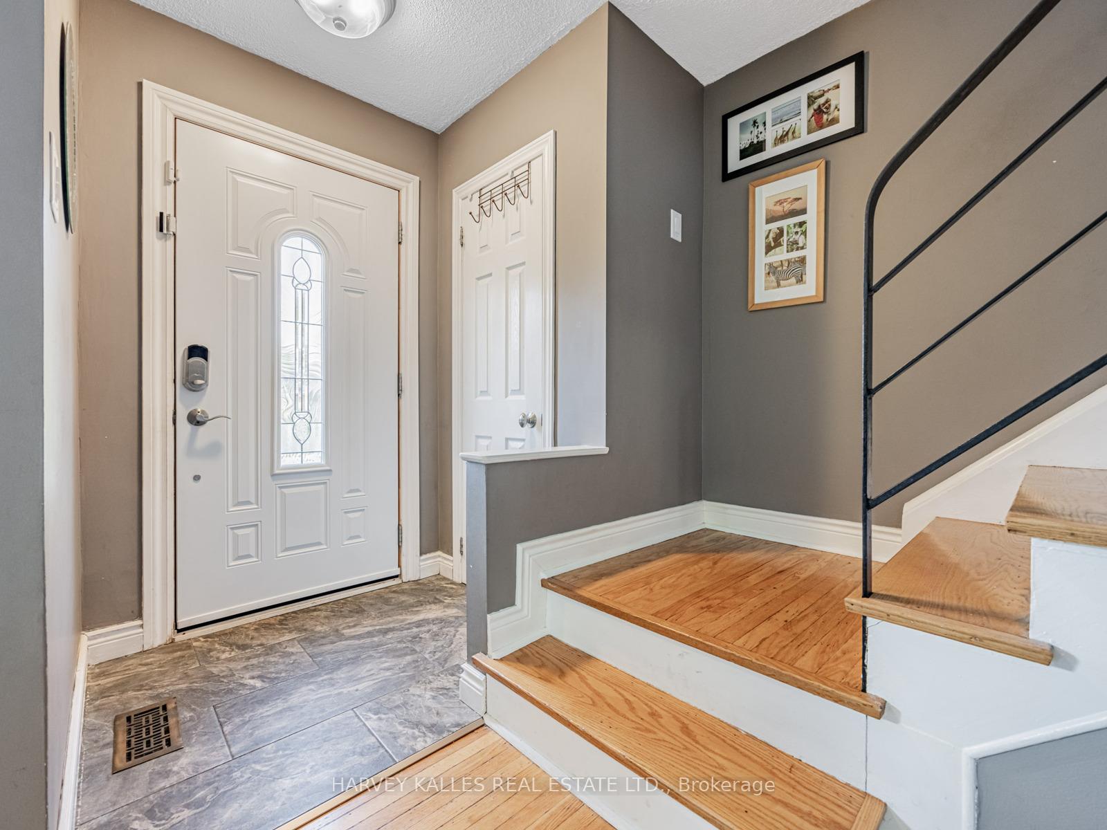 Photo 3 of 117 Eldomar Avenue, Brampton, Brampton East — HOMEH