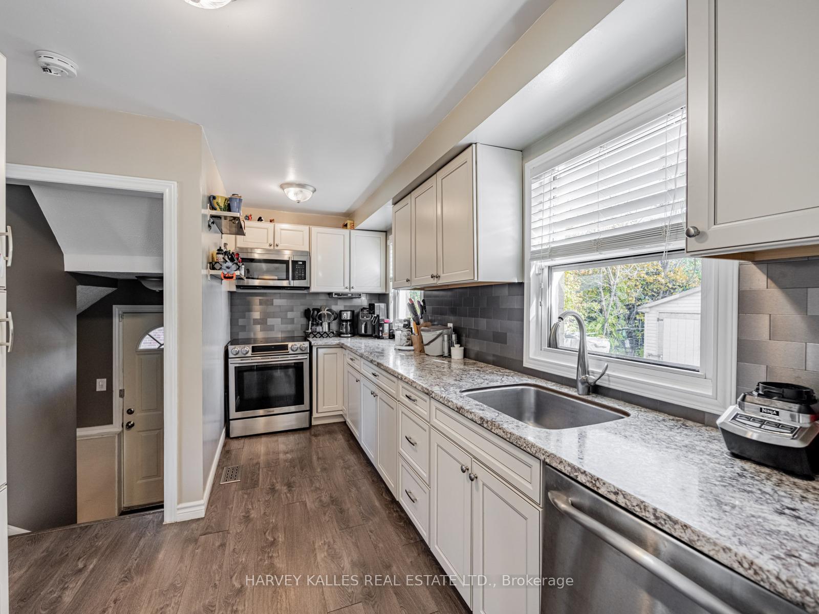 Photo 11 of 117 Eldomar Avenue, Brampton, Brampton East — HOMEH