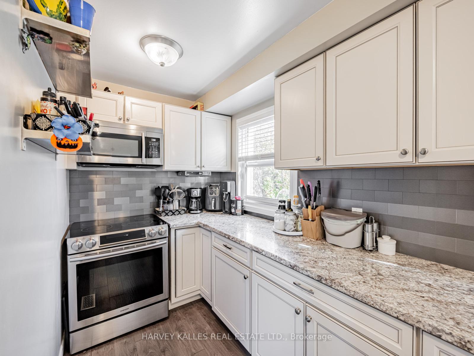 Photo 12 of 117 Eldomar Avenue, Brampton, Brampton East — HOMEH