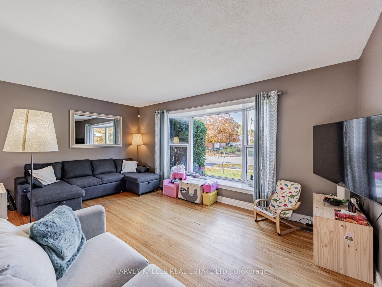 Photo 15 of 117 Eldomar Avenue, Brampton, Brampton East — HOMEH