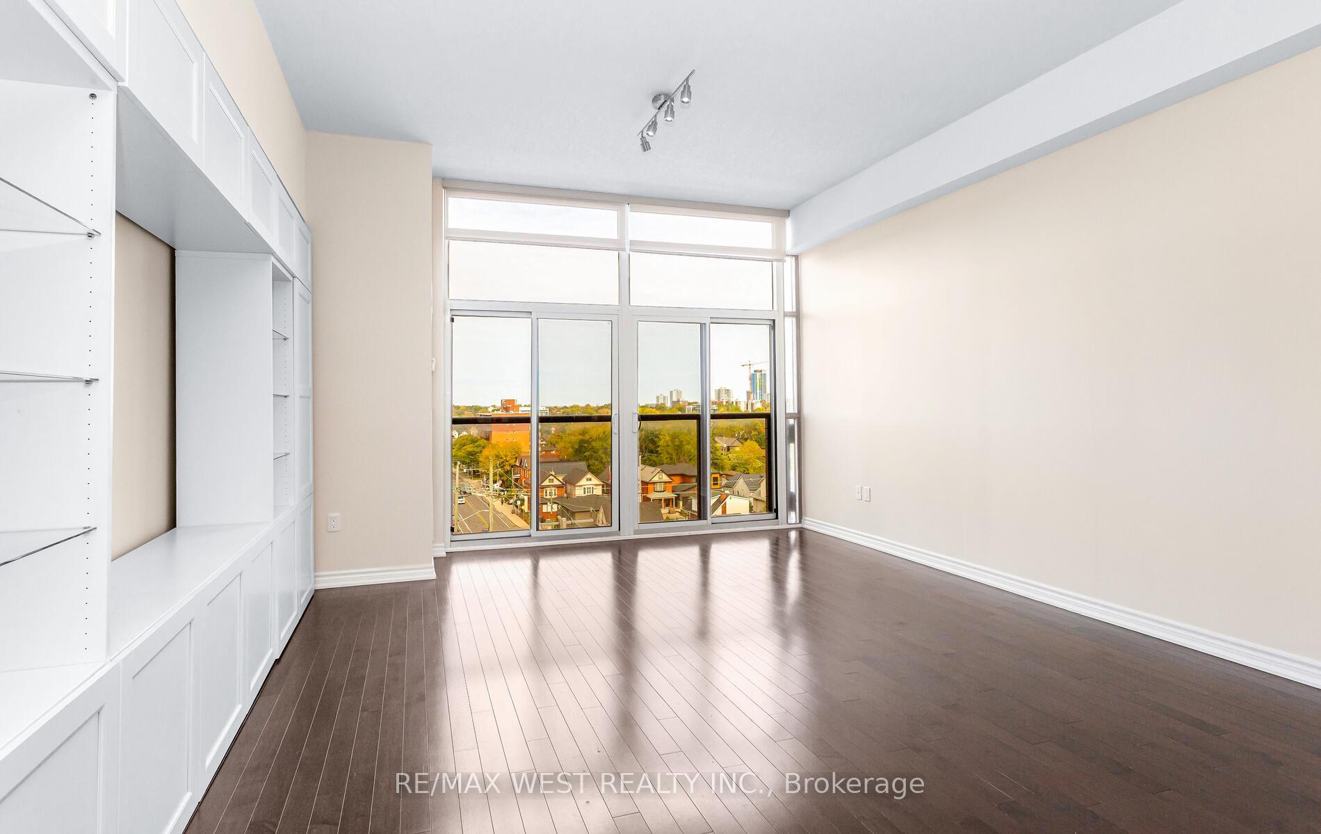 Photo 7 of Unit PH04, 427 Aberdeen Avenue, Hamilton, Kirkendall — HOMEH