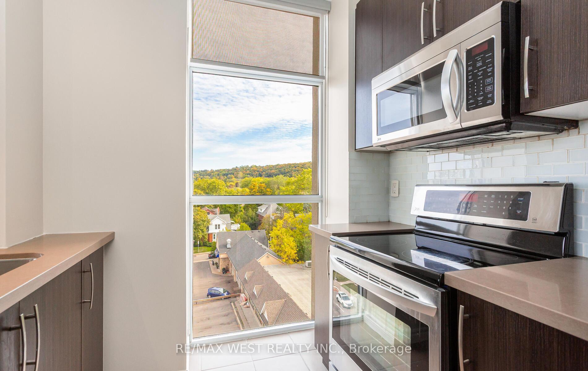 Photo 12 of Unit PH04, 427 Aberdeen Avenue, Hamilton, Kirkendall — HOMEH