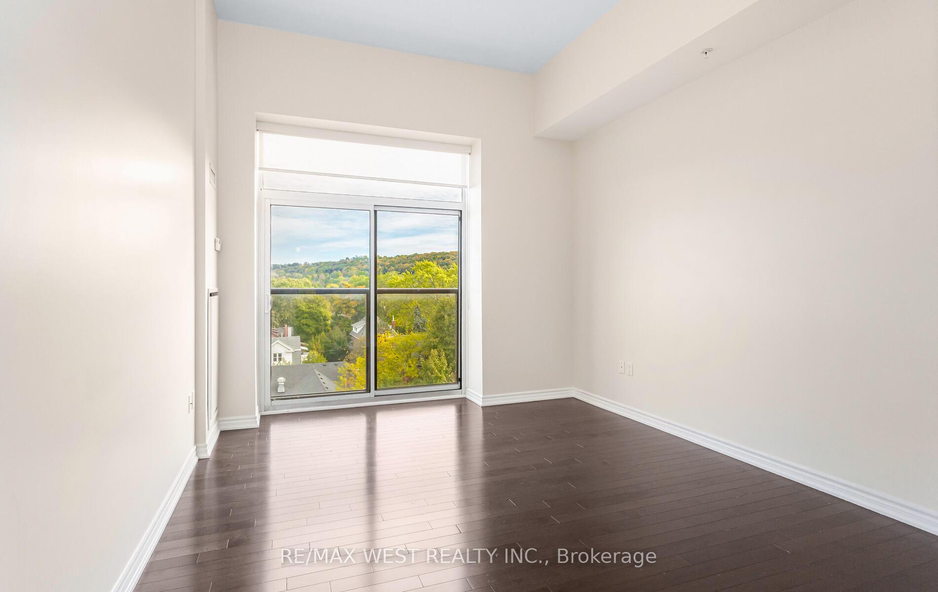 Photo 15 of Unit PH04, 427 Aberdeen Avenue, Hamilton, Kirkendall — HOMEH