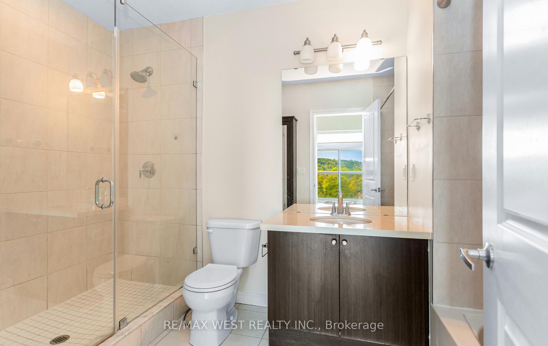 Photo 18 of Unit PH04, 427 Aberdeen Avenue, Hamilton, Kirkendall — HOMEH