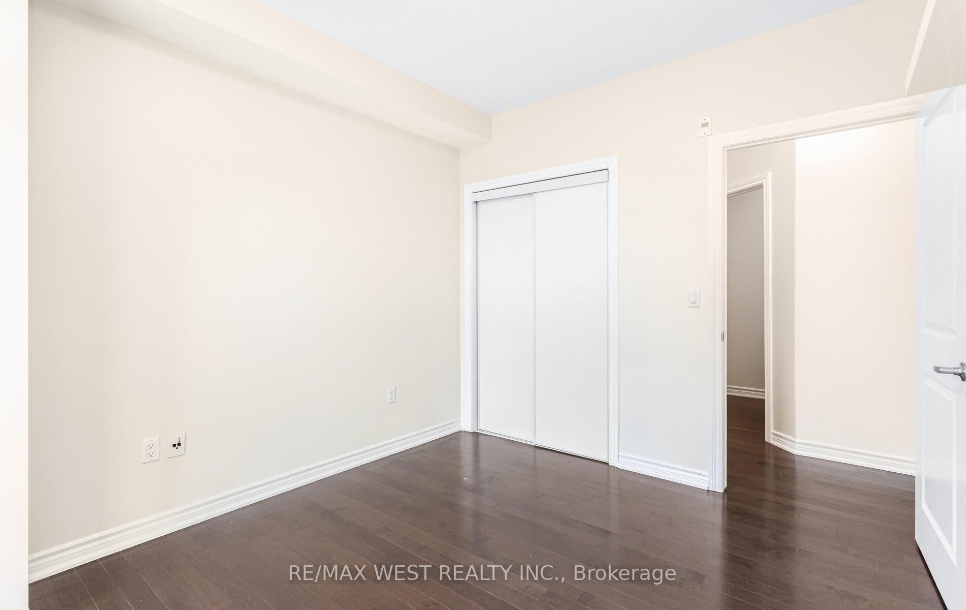 Photo 23 of Unit PH04, 427 Aberdeen Avenue, Hamilton, Kirkendall — HOMEH