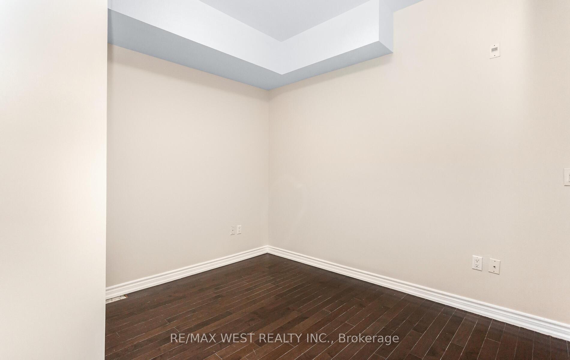 Photo 24 of Unit PH04, 427 Aberdeen Avenue, Hamilton, Kirkendall — HOMEH