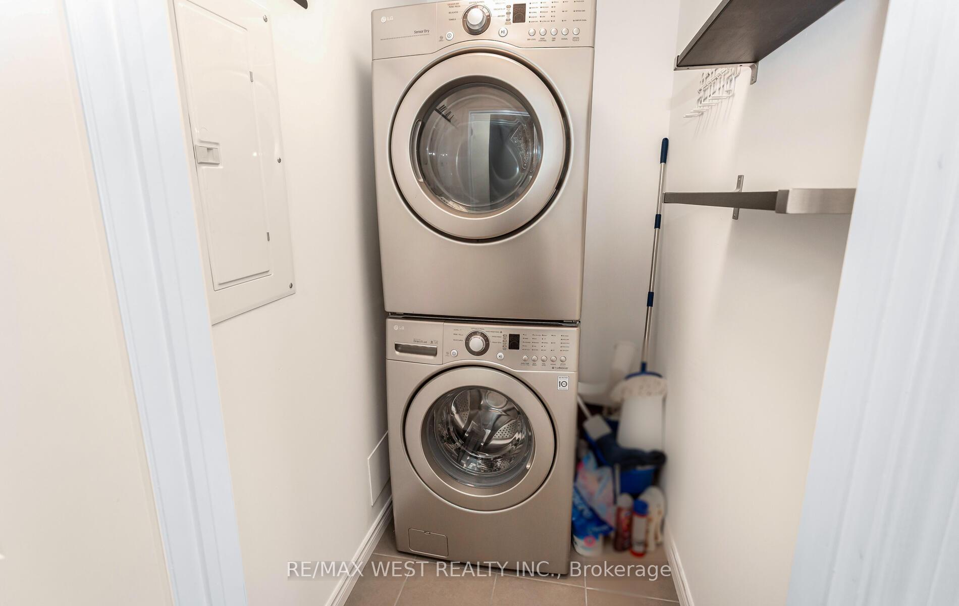 Photo 29 of Unit PH04, 427 Aberdeen Avenue, Hamilton, Kirkendall — HOMEH