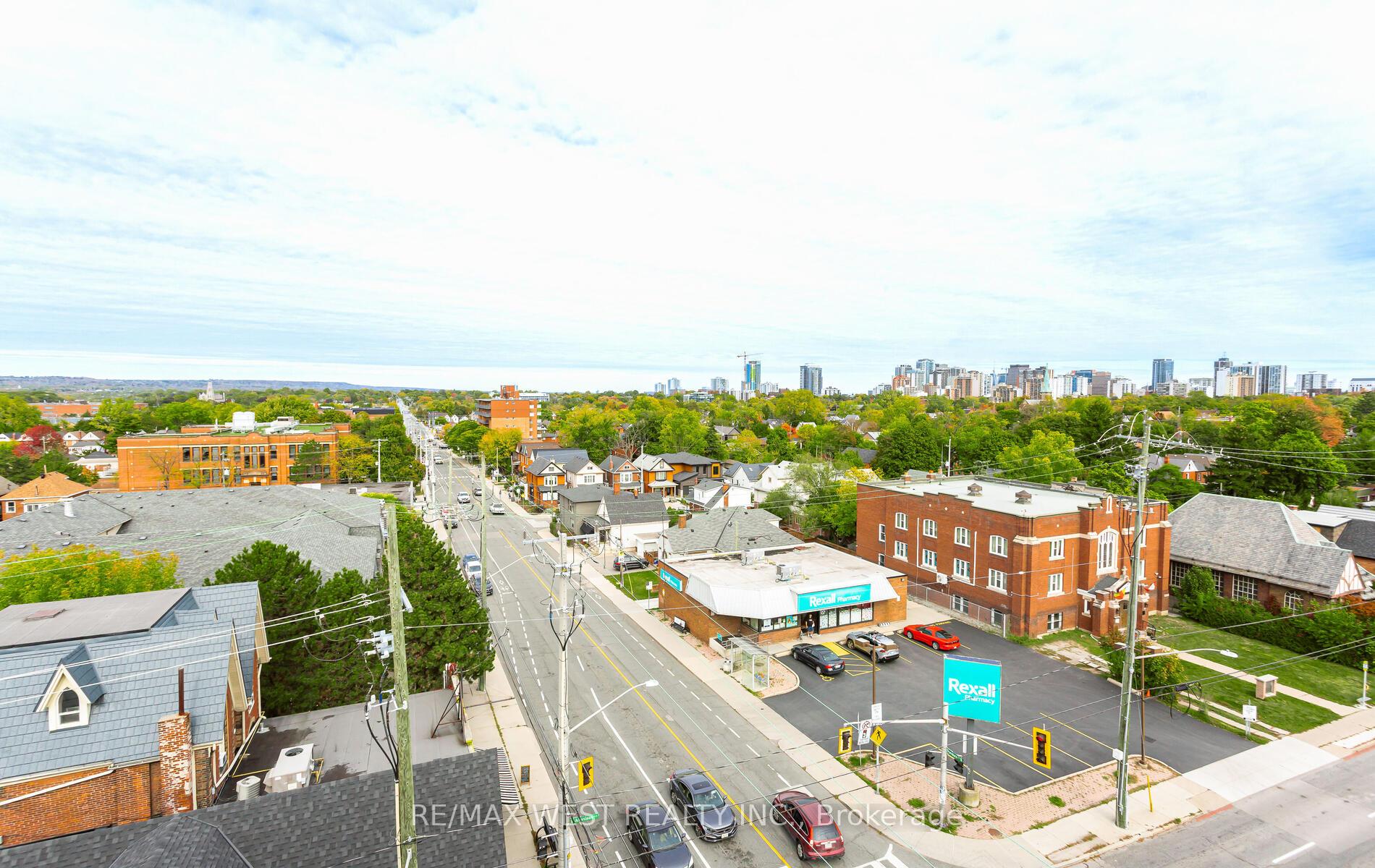Photo 32 of Unit PH04, 427 Aberdeen Avenue, Hamilton, Kirkendall — HOMEH