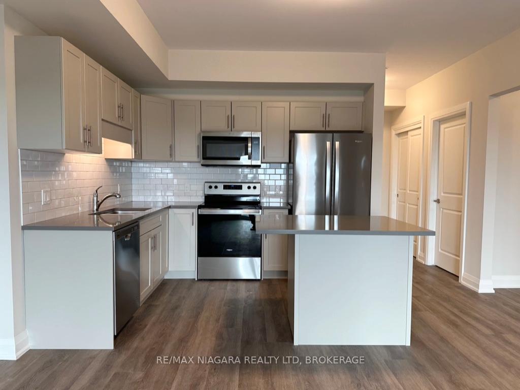 Photo 4 of Unit 410, 118 Summersides Boulevard, Pelham, Fonthill — HOMEH