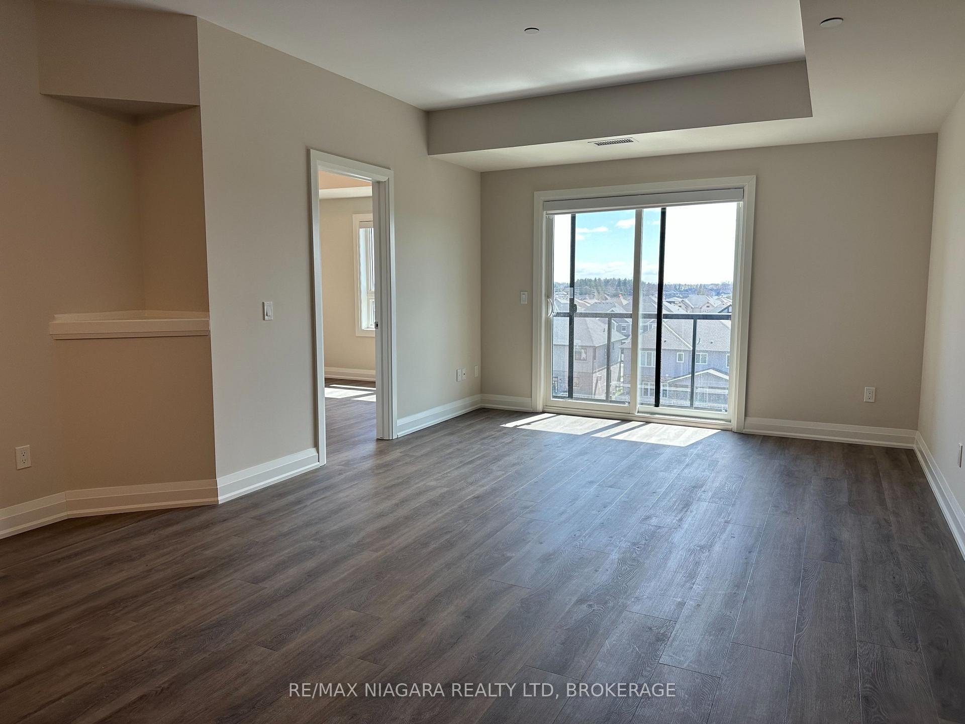 Photo 9 of Unit 410, 118 Summersides Boulevard, Pelham, Fonthill — HOMEH