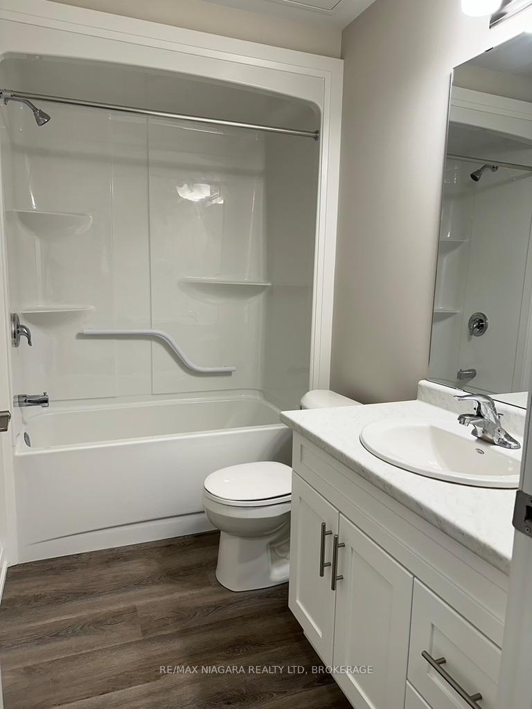 Photo 10 of Unit 410, 118 Summersides Boulevard, Pelham, Fonthill — HOMEH