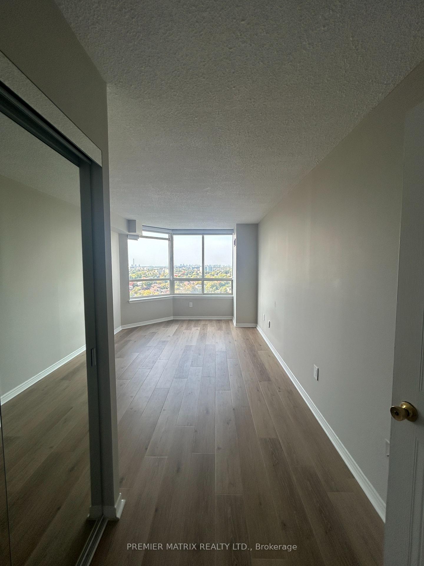 Front of Unit 1421, 3 Greystone Walk Drive