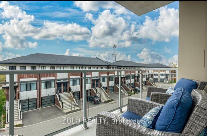 Photo 9 of Unit 314, 16 Markle Crescent Bend, Hamilton, Ancaster — HOMEH