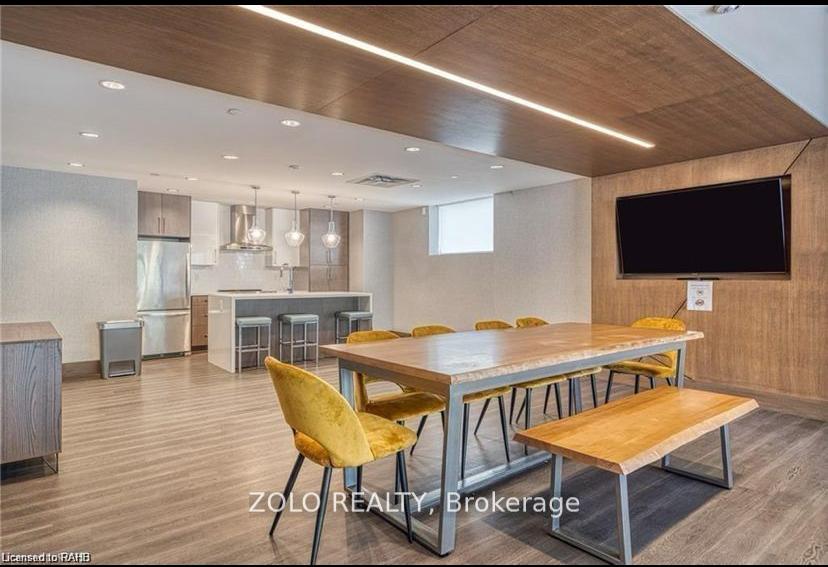Photo 12 of Unit 314, 16 Markle Crescent Bend, Hamilton, Ancaster — HOMEH