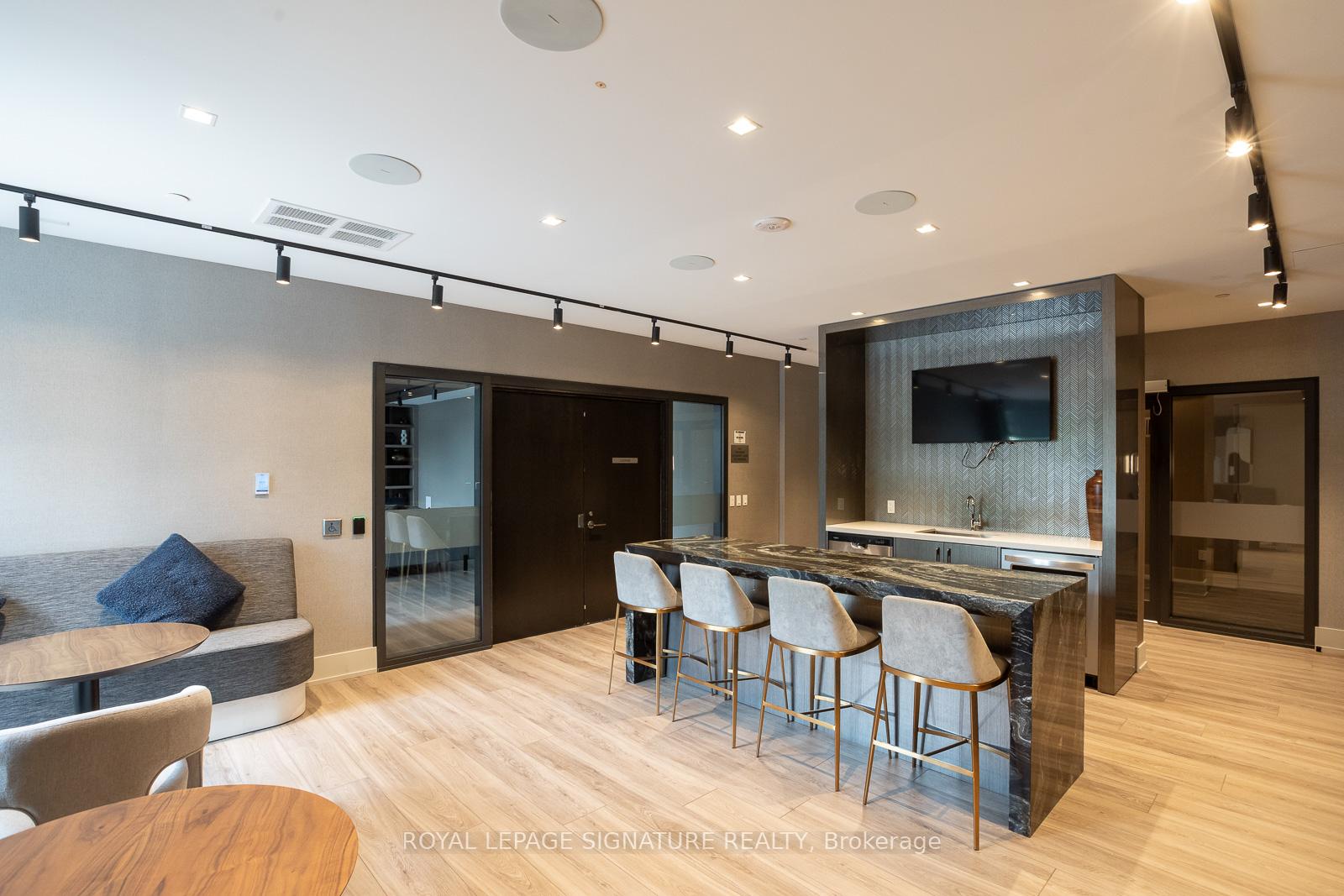 Photo 42 of Unit 718, 286 Main Street, Toronto, East End-Danforth — HOMEH