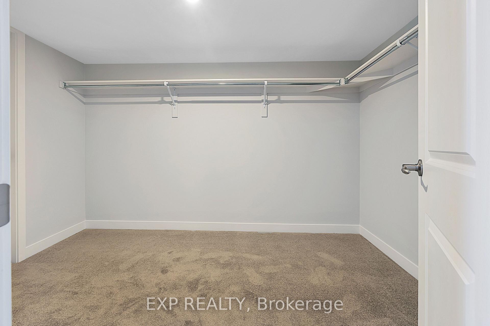 Photo 15 of 114 Parnian Private, Ottawa, Barrhaven - Half Moon Bay — HOMEH
