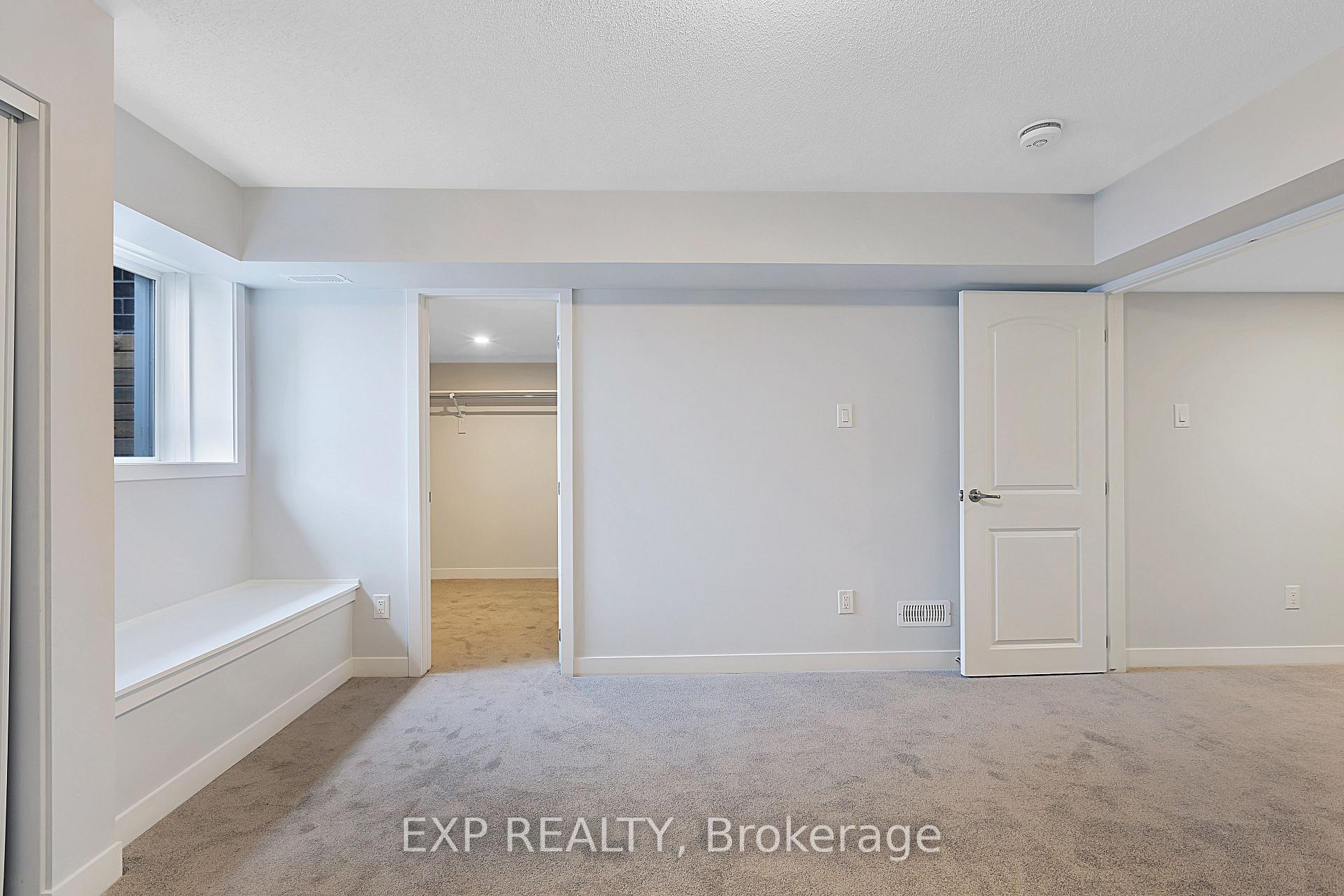 Photo 16 of 114 Parnian Private, Ottawa, Barrhaven - Half Moon Bay — HOMEH
