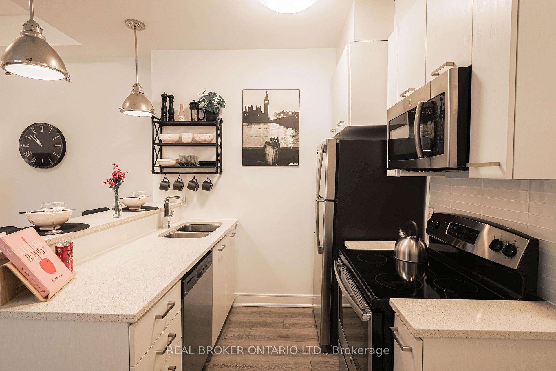 Photo 6 of Unit 311, 150 Main Street, Hamilton, Central — HOMEH