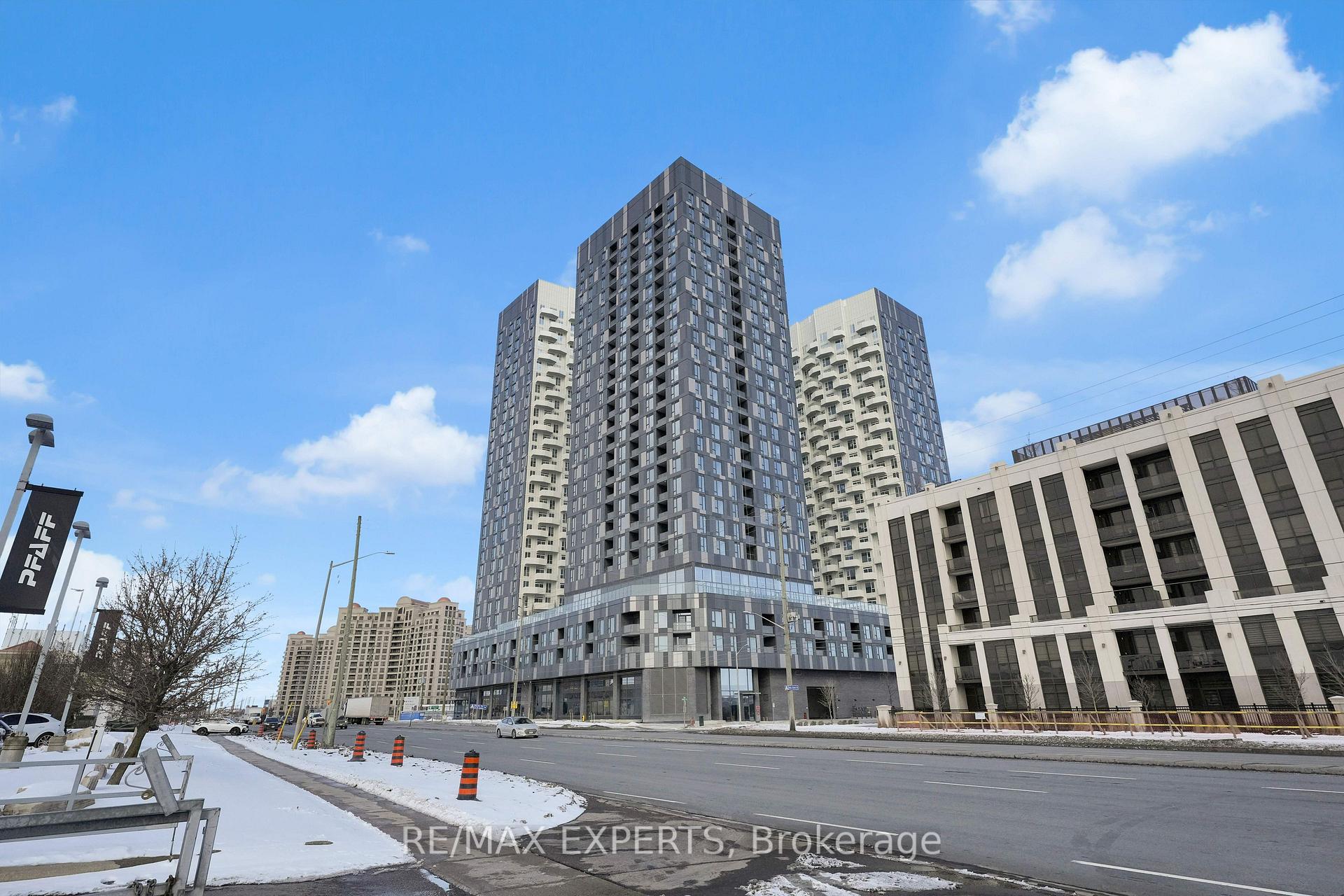 Photo 2 of Unit 419, 10 Abeja Street, Vaughan, Concord — HOMEH