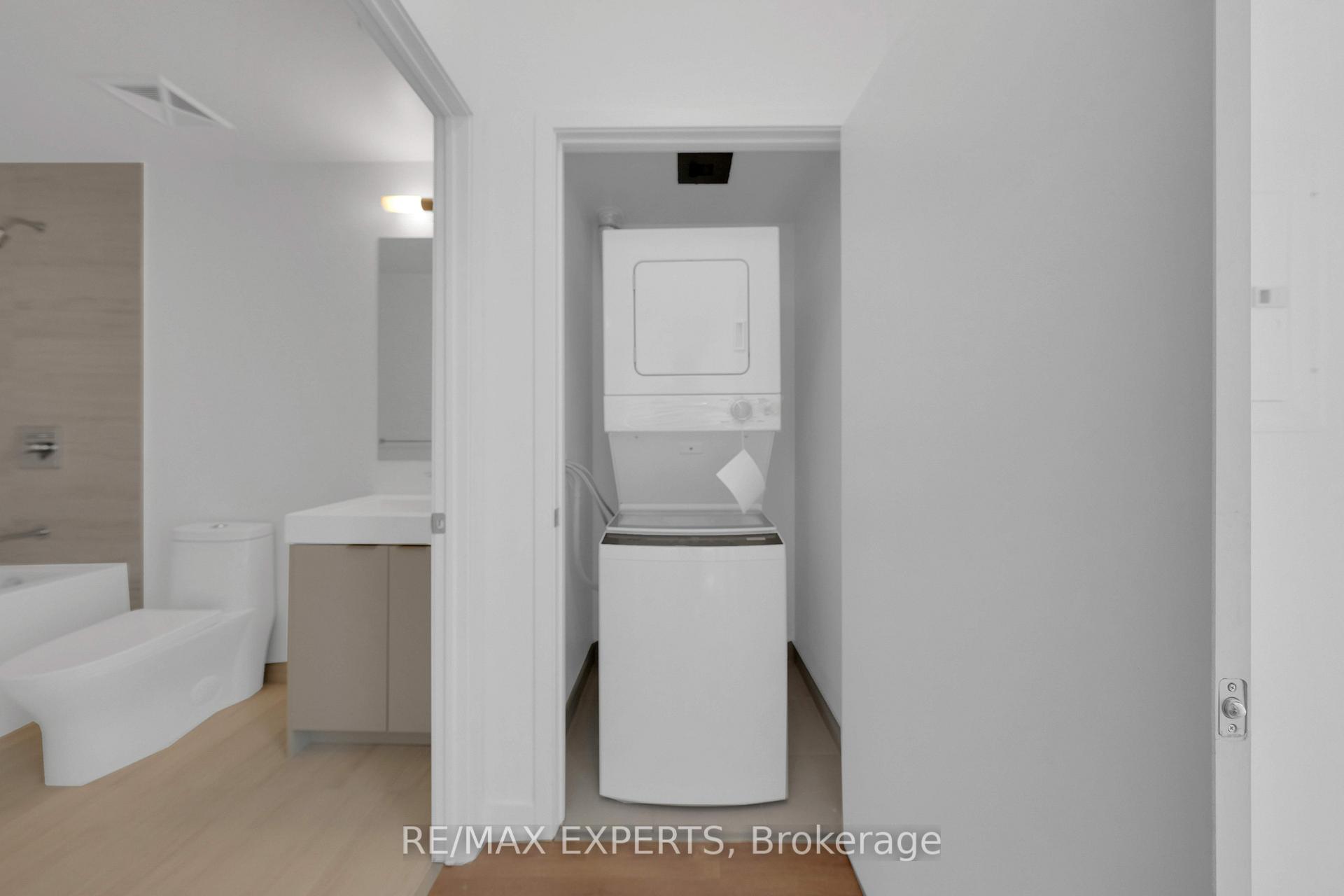 Photo 21 of Unit 419, 10 Abeja Street, Vaughan, Concord — HOMEH