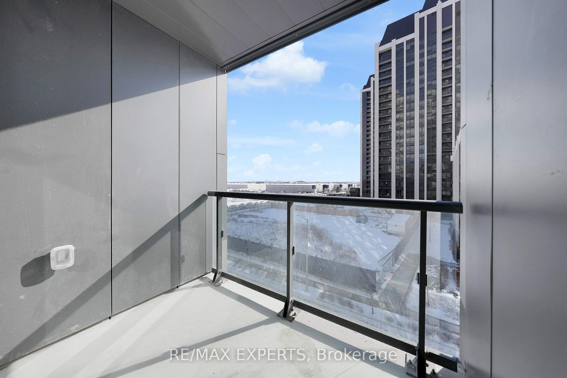 Photo 22 of Unit 419, 10 Abeja Street, Vaughan, Concord — HOMEH