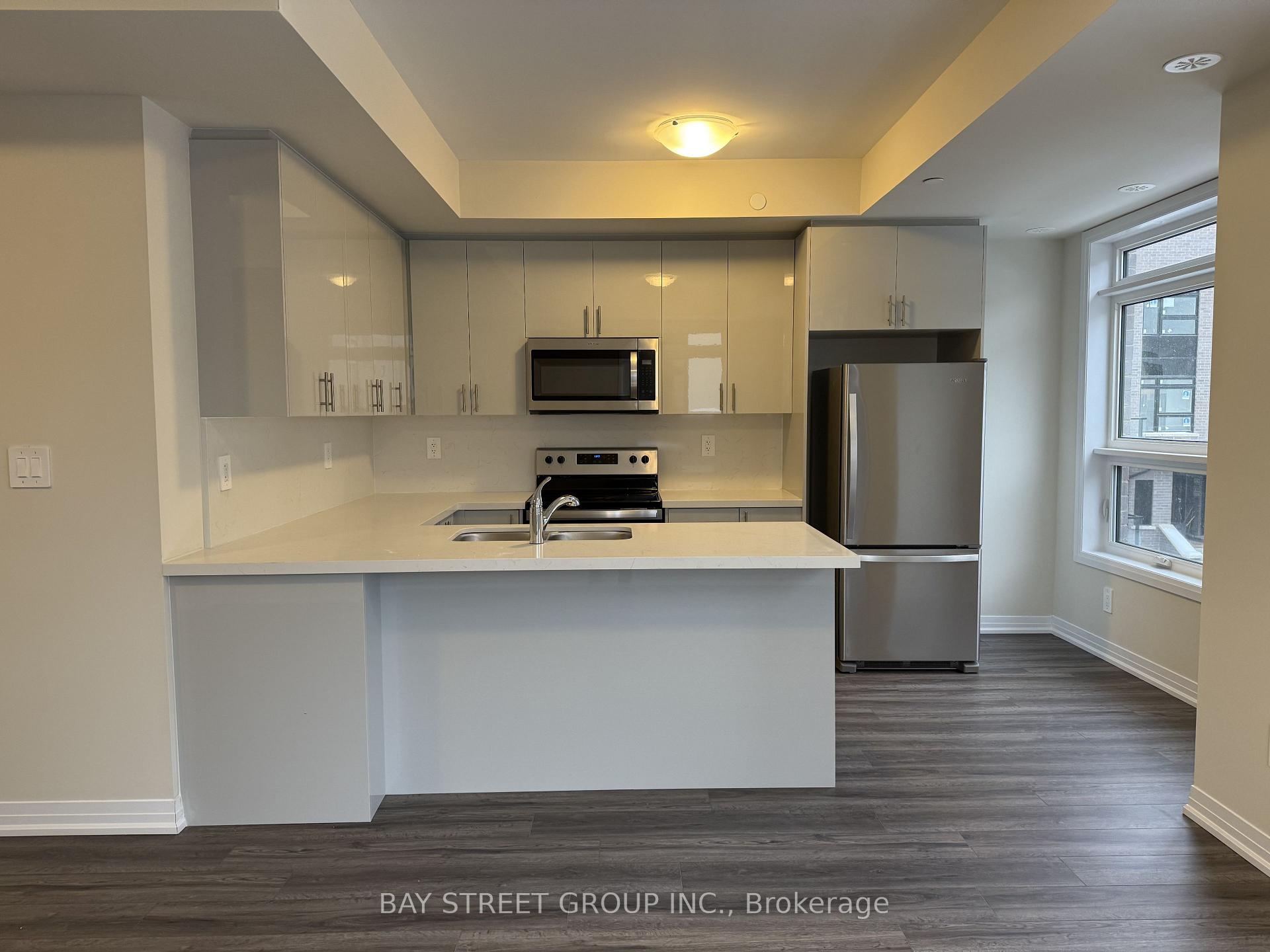 Front of Unit 102, 1585 Rose Way