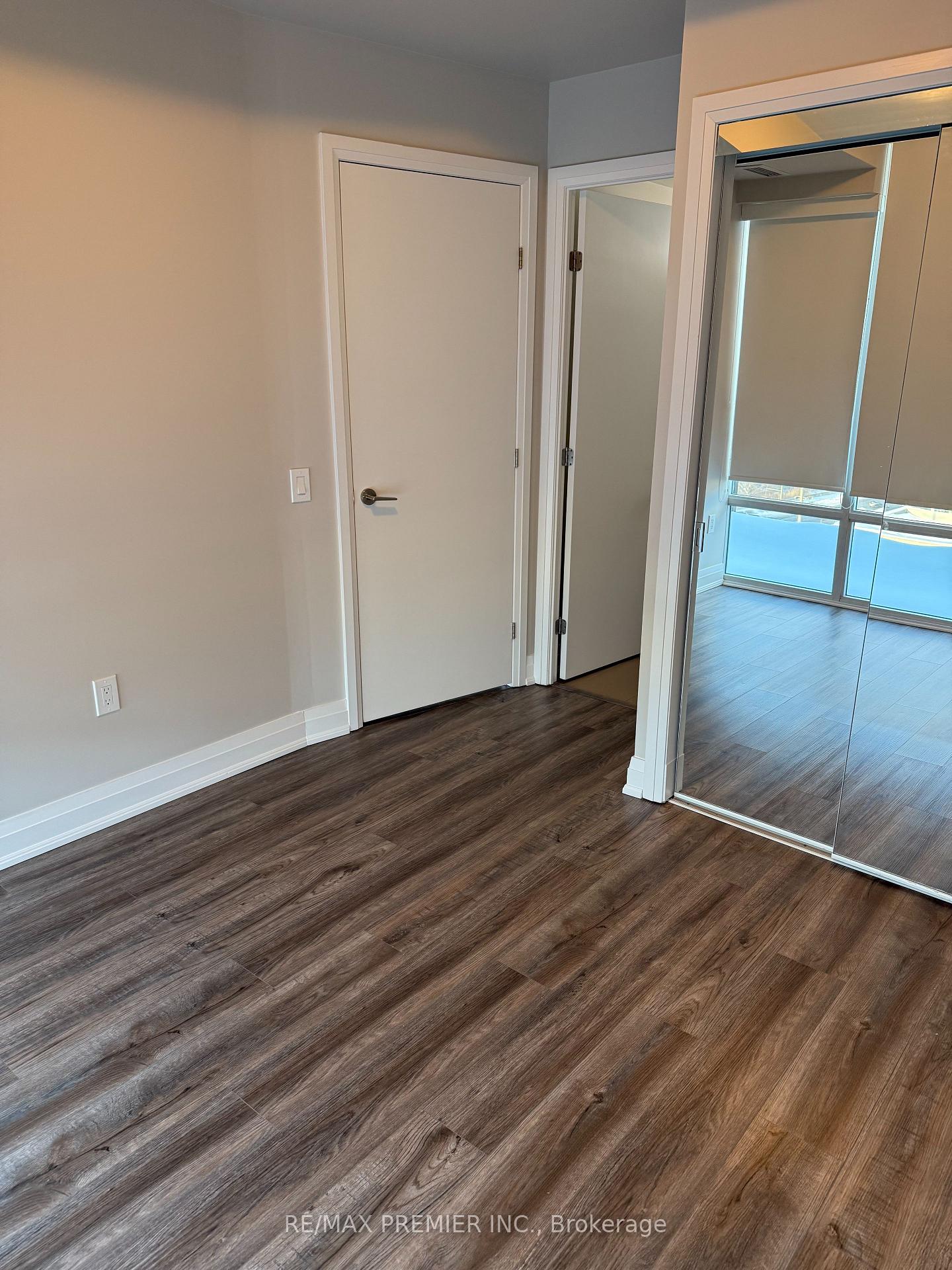 Photo 15 of Unit 912, 4800 Highway 7, Vaughan, East Woodbridge — HOMEH
