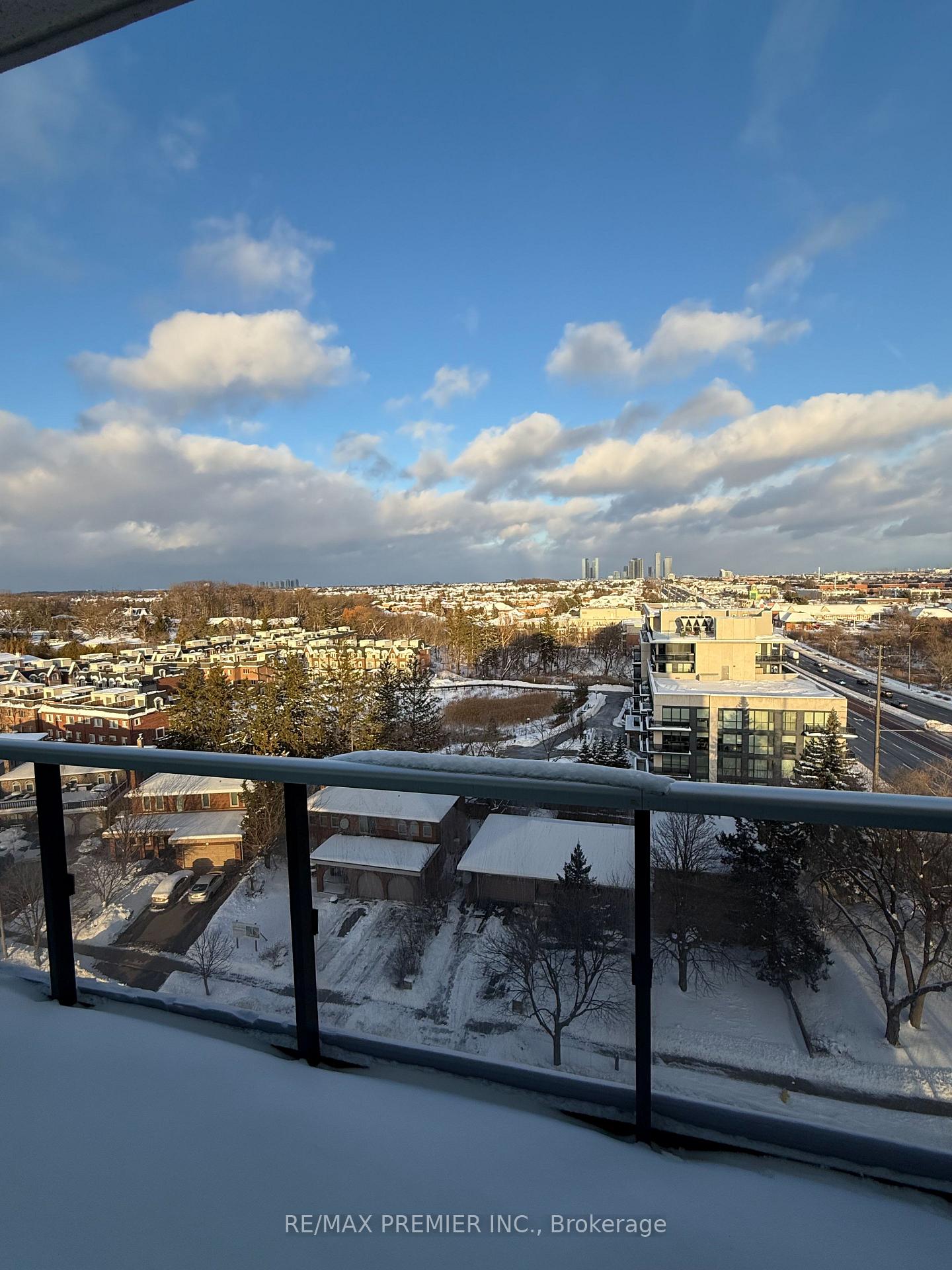 Photo 20 of Unit 912, 4800 Highway 7, Vaughan, East Woodbridge — HOMEH