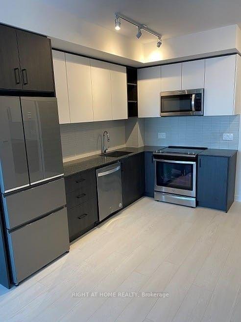 Photo 6 of Unit 725, 100 Eagle Rock Way, Vaughan, Rural Vaughan — HOMEH