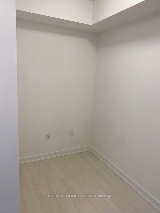 Photo 8 of Unit 725, 100 Eagle Rock Way, Vaughan, Rural Vaughan — HOMEH