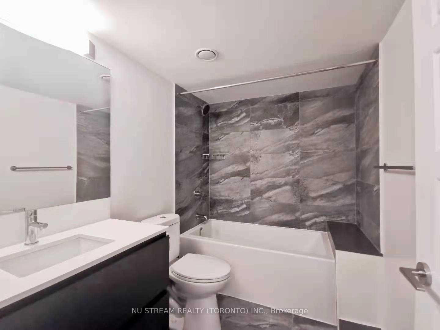 Photo 5 of Unit 1501, 15 Water Walk Drive, Markham, Unionville — HOMEH