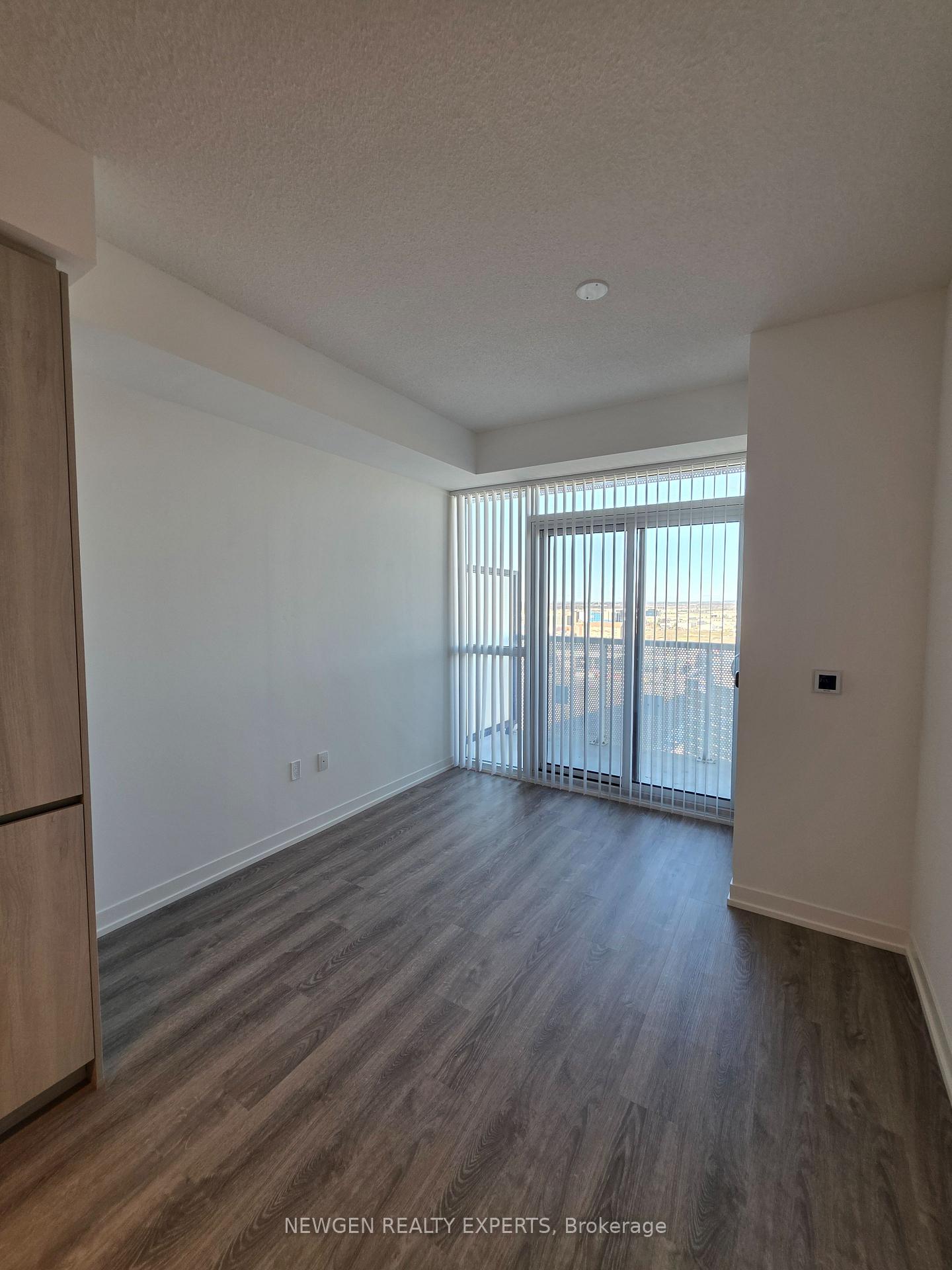 Photo 21 of Unit 1805, 8 Interchange Way, Vaughan, Vaughan Corporate Centre — HOMEH
