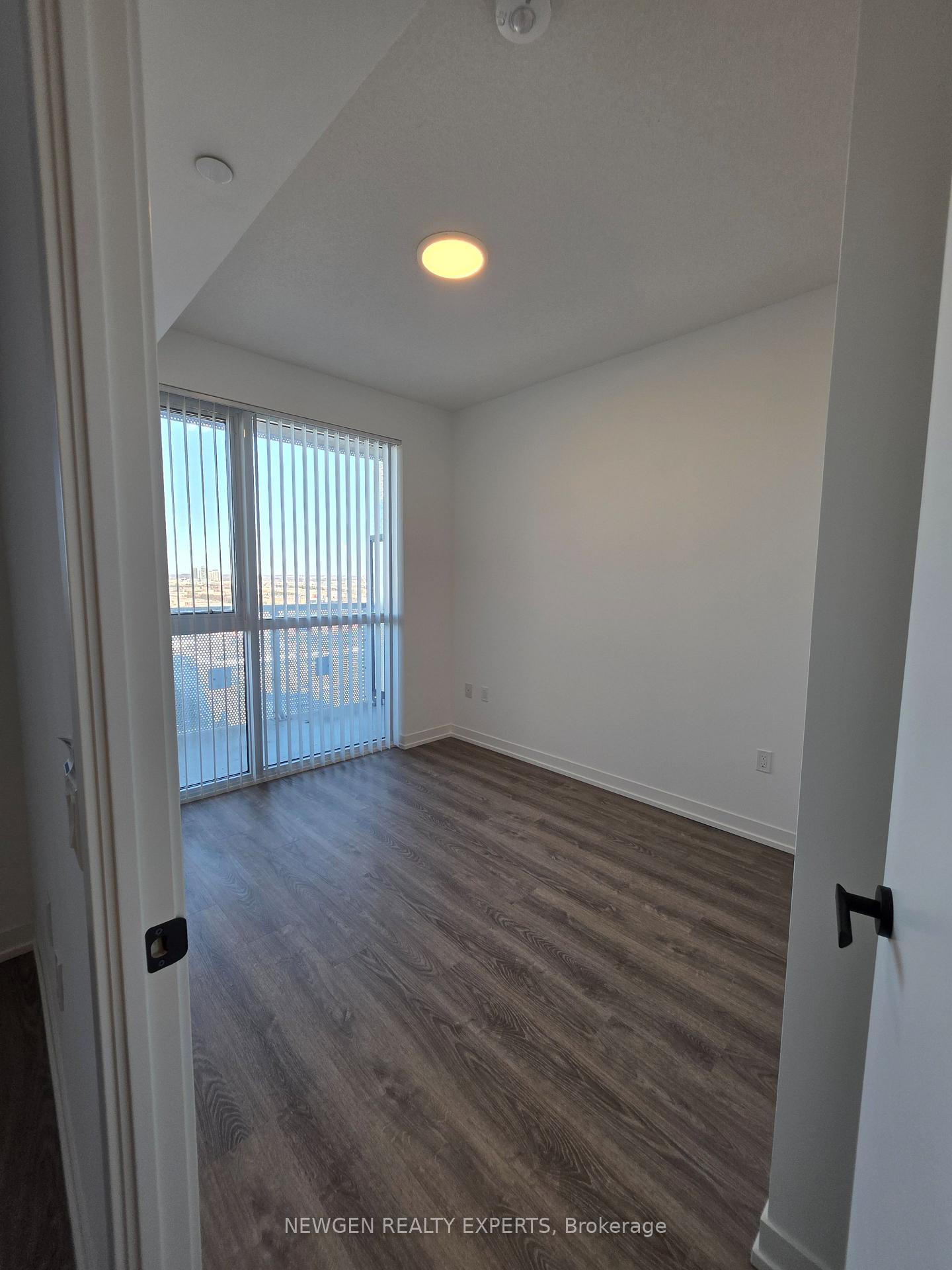 Photo 23 of Unit 1805, 8 Interchange Way, Vaughan, Vaughan Corporate Centre — HOMEH