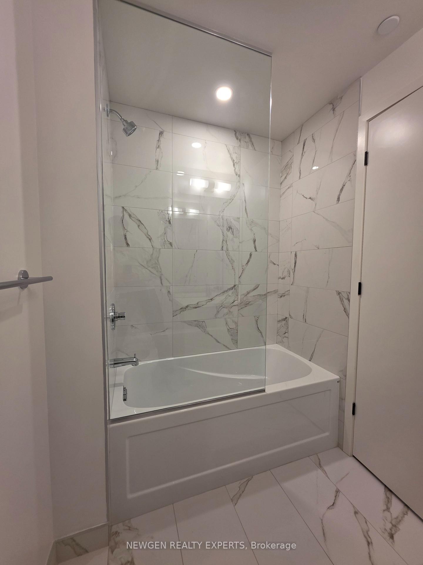 Photo 14 of Unit 1805, 8 Interchange Way, Vaughan, Vaughan Corporate Centre — HOMEH