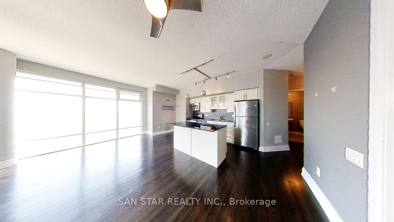Front of Unit 4111, 2191 Yonge Street