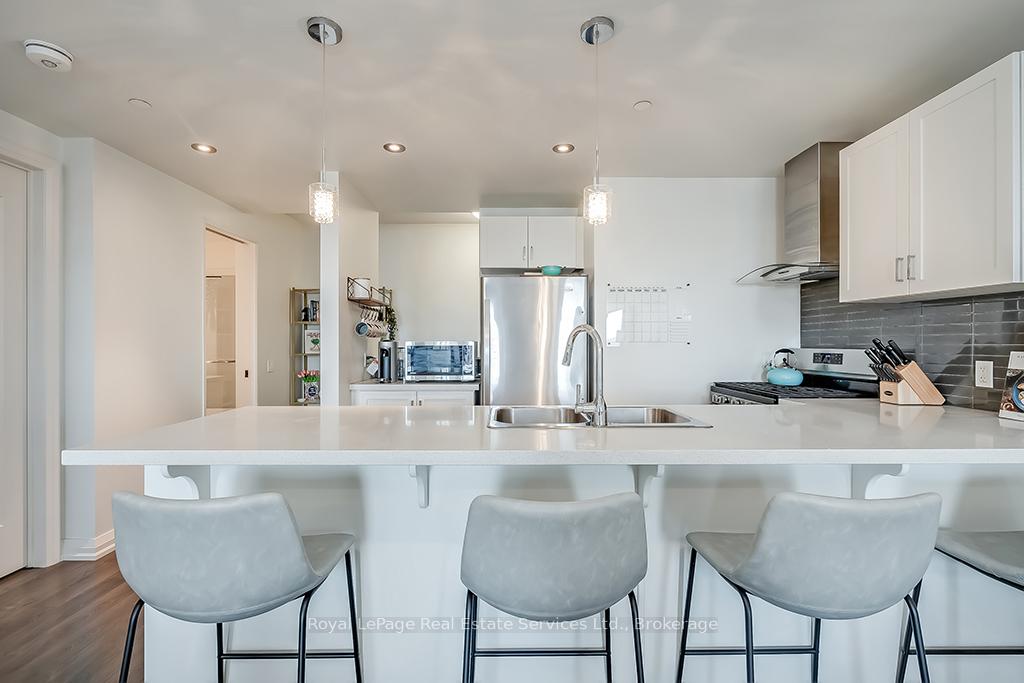 Photo 9 of Unit 603, 181 James Street N, Hamilton, Strathcona — HOMEH