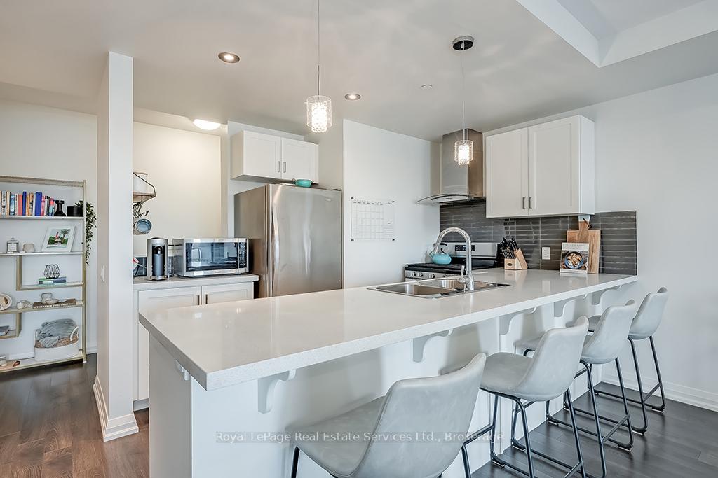 Photo 10 of Unit 603, 181 James Street N, Hamilton, Strathcona — HOMEH